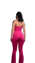 Load image into Gallery viewer, STRAPLESS FLARE JUMPSUIT
